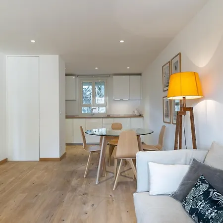 Sofa Apartment *